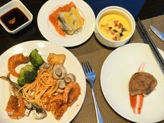 -大中华希尔顿酒店-念自助餐·海南美食·三文鱼