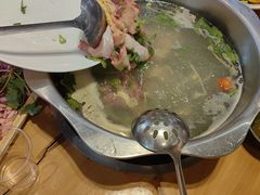 -苗阿哥酸汤牛肉火锅(体育场店)