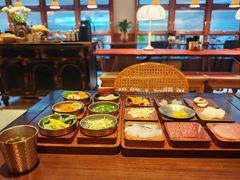 -银米·云南传统过桥米线(双廊黑金冠店)