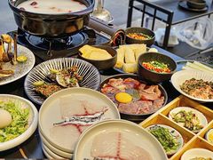 -牛牛和牛海鲜粥底火锅(长虹国际城店)