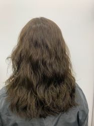 -诗悦发型SALON·圣罗兰店