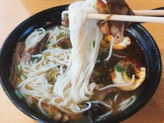 -花溪巷牛肉粉(泉城路店)