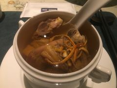 冬虫草话炖鸡汤-T館·花园艺术餐厅