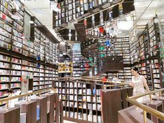 -钟书阁(群光广场店)
