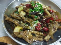 -江城燕子大排档(江汉路步行街店)