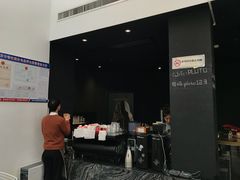 -UNI UNI(环亚凯瑟琳店)
