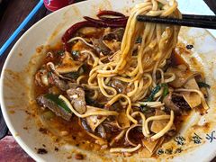 -方铲铲·成都板凳面(滨江银泰店)
