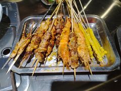 -马路牙子烧烤音乐酒馆(望京店)