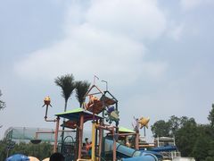 -青年湖公园水上世界