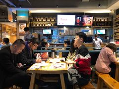 大堂-木屋烧烤(万德庄店)