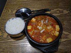 -吴草鸡爪오초닭발韩食堂(融恒盈嘉中心店)