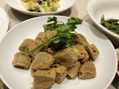 -品悦酒店(三林古镇店)