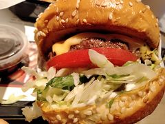 -The Habit Burger Grill 哈比特汉堡(复兴soho店)