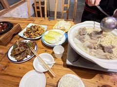 -霄汉牛三鲜湖北砂锅菜(万松园2店)