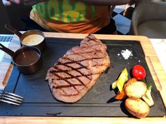 澳洲安格斯眼肉牛排谷饲300天-MOCUS莫卡斯餐厅(祥云小镇店)