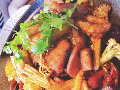 麻辣香锅-辣尚瘾·烤鱼·新川菜(交大直营店)