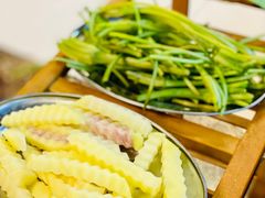 -老石黑山羊毛驴肉火锅(金凯广场店)