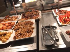 -荣誉国际酒店-云顶旋转餐厅