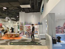 -MINI MARS KIDS CLUB亲子家庭中心(长宁天山店)