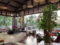 -三亚亚龙湾希尔顿酒店