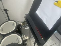 -缪斯琴行英皇小提琴.钢琴.吉他(张江店)