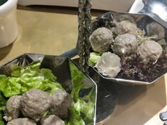 牛肉双丸拼盘-左庭右院鲜牛肉火锅(金山万达店)