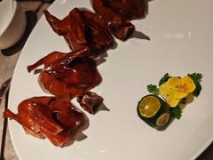 脆皮红烧乳鸽-广州文华东方酒店·江-由辉师傅主理