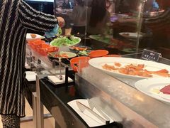 -上海西藏大厦万怡自助餐厅(徐汇店)