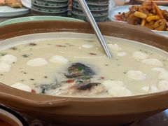特色鱼头鱼丸汤-罗阳人家私房菜(罗阳路店)