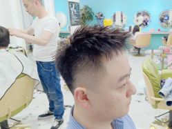 -沐染造型专业烫发染发