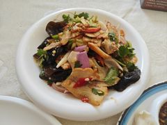 -关东风老北方菜馆(桂芳园店)