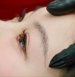 -韩美绣·骨相纹眉·洗眉美瞳线