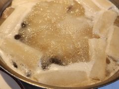 招牌松茸清汤底-洋房火锅(新天地店)