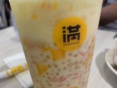 -满记甜品(优客百盛店)
