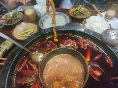 -黄潇洒老火锅(九眼桥宏济巷店)