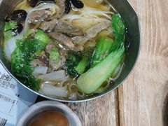 嬢嬢跷脚牛肉粉-小满手工粉(上海月星环球港店)