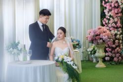 -拾年·定制婚纱摄影