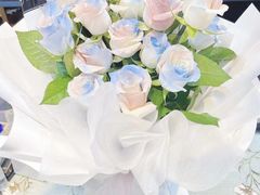 -何兮花店·气球派对鲜花店(马桥银春路万科城店)