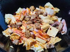 -王老六铁锅炖鱼(大东沟总店)