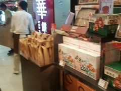-奇华饼家(香港国际机场T1店)
