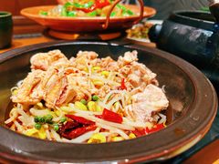 -云海肴·汽锅鸡·云南菜(天山百盛优客店)