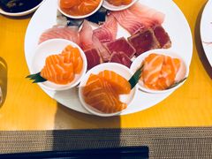 -上海西藏大厦万怡自助餐厅(徐汇店)