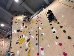 -ROCKPLUS攀岩馆(环宇城店)