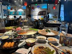 -尚尚仙·酸汤猪手·猪肚鸡火锅(华联万柳购物中心店)