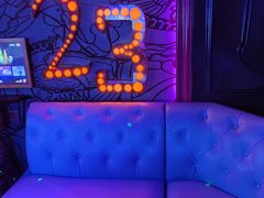 -UK派对KTV(日月广场店)