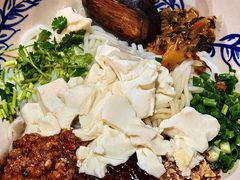 -蜗牛小馆醉乡民谣云南菜(惠新西里店)