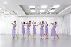 -深舞形体民族舞蹈工作室