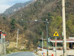 -沣峪森林公园龙潭戏水景区