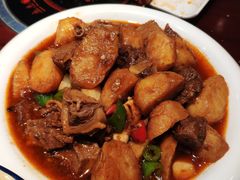 土豆烧牛腩-霄汉牛三鲜湖北砂锅菜(万松园2店)