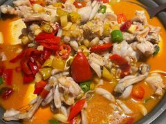 -龙巢盱眙龙虾·牛蛙·烧烤宵夜(八卦岭店)